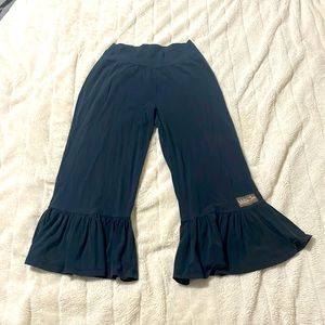 Size Medium black Matilda Jane mama ruffles